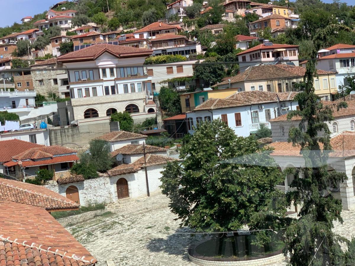B&Bsheshalliu Берат Екстериор снимка