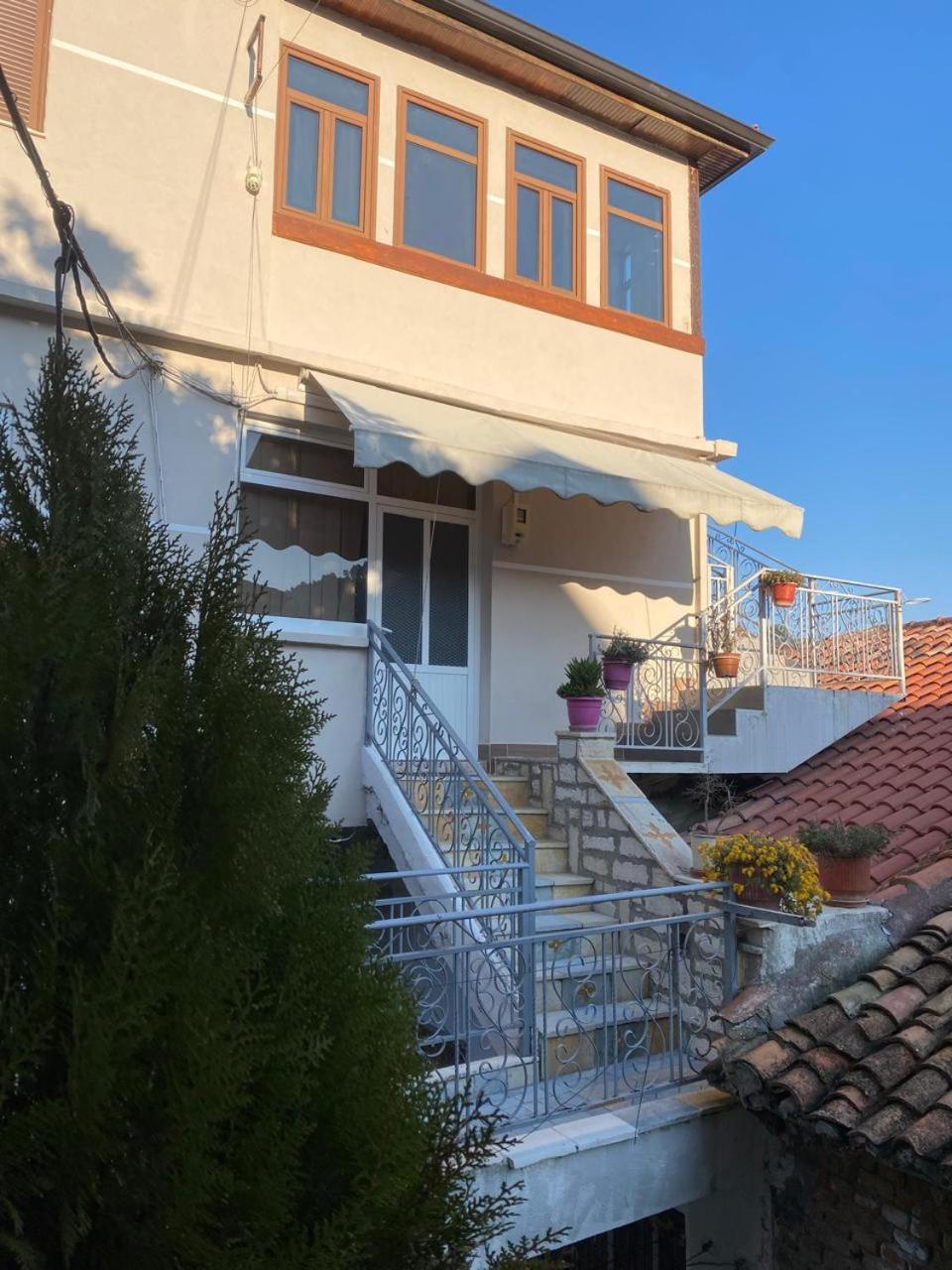 B&Bsheshalliu Берат Екстериор снимка