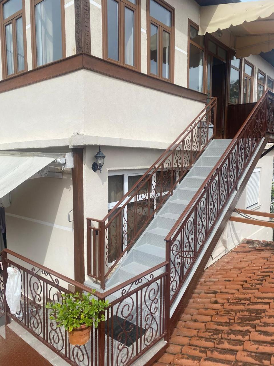 B&Bsheshalliu Берат Екстериор снимка
